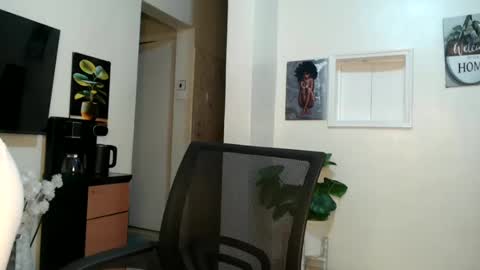 horny_princcess online show from 6, 3, 2025