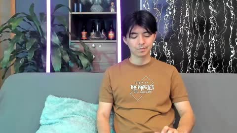 Snapshot of horny_twinks_guys chatting on 12, 4, 2026 Alex and Camilo online show from 12, 4, 2026