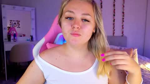 Snapshot of hornycakee chatting on 29, 11, 2025 HornyCakee online show from 29, 11, 2025