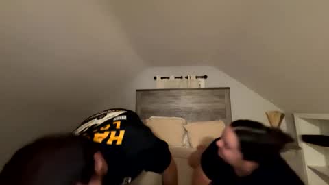 BellaBrianx online show from 13, 10, 2025