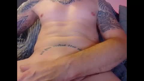 Snapshot of hornydeutsch chatting on 26, 10, 2025 hornydeutsch online show from 26, 10, 2025