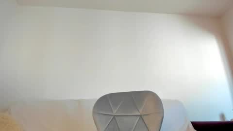 Snapshot of hornyemma_ chatting on 26, 3, 2026 Emma online show from 26, 3, 2026