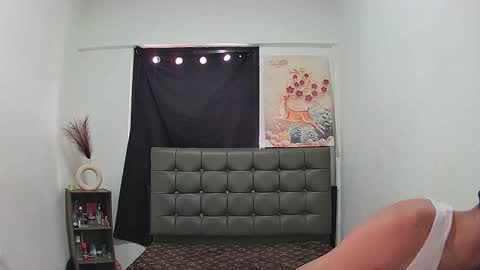 Snapshot of hornyessel chatting on 13, 2, 2026 HornyEssel online show from 13, 2, 2026