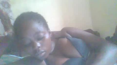 Snapshot of hornygal001 chatting on 5, 2, 2025 hornygal001 online show from 5, 2, 2025