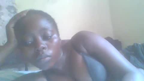 Snapshot of hornygal001 chatting on 5, 2, 2025 hornygal001 online show from 5, 2, 2025