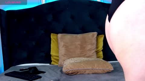 AshlineKatte online show from 18, 2, 2025