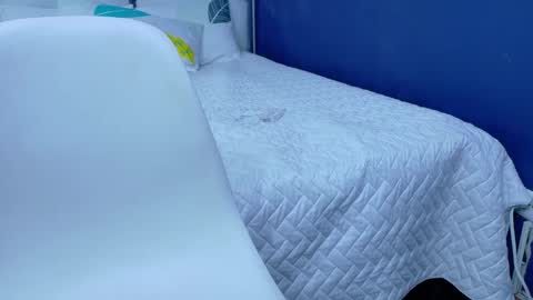 Snapshot of hornylittledaughter chatting on 14, 2, 2025 Ambar online show from 14, 2, 2025