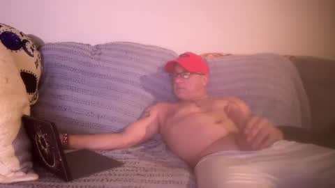 hoss43040 online show from 24, 9, 2025