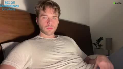 Snapshot of hot8pack01 chatting on 22, 2, 2026 Edward aka Wolf online show from 22, 2, 2026