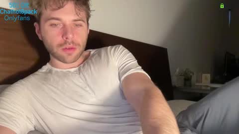 Snapshot of hot8pack01 chatting on 22, 2, 2026 Edward aka Wolf online show from 22, 2, 2026