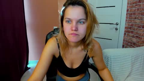 Snapshot of hot___jess chatting on 3, 10, 2025 Jessica  online show from 3, 10, 2025