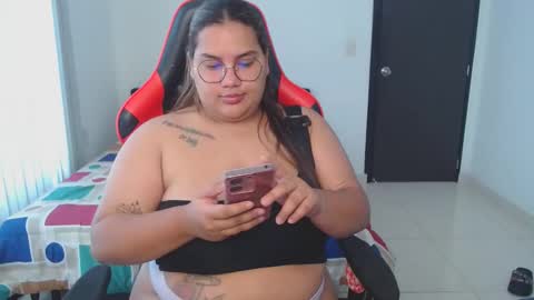 Snapshot of hot__husbands chatting on 17, 2, 2025 hot__husbands online show from 17, 2, 2025