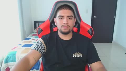 Snapshot of hot__husbands chatting on 3, 3, 2025 hot__husbands online show from 3, 3, 2025