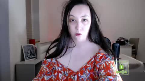 Snapshot of hot_and_pretty chatting on 15, 4, 2026 Lila online show from 15, 4, 2026
