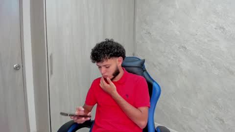 Snapshot of hot_bad_boy69 chatting on 25, 3, 2026 hot bad boy69 online show from 25, 3, 2026