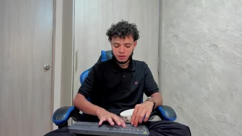 Snapshot of hot_bad_boy69 chatting on 6, 4, 2026 hot bad boy69 online show from 6, 4, 2026