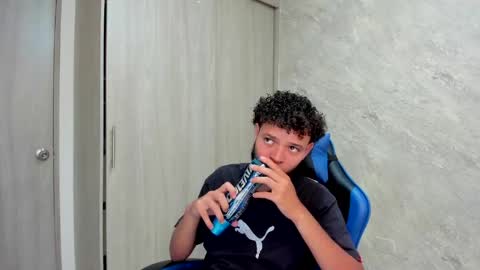 Snapshot of hot_bad_boy69 chatting on 14, 4, 2026 hot bad boy69 online show from 14, 4, 2026