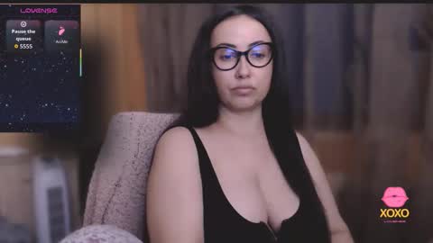 Snapshot of hot_big_ass chatting on 28, 9, 2025 v     online show from 28, 9, 2025