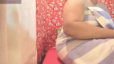 Snapshot of hot_boobiesbitch chatting on 10, 4, 2026 hot_boobiesbitch online show from 10, 4, 2026