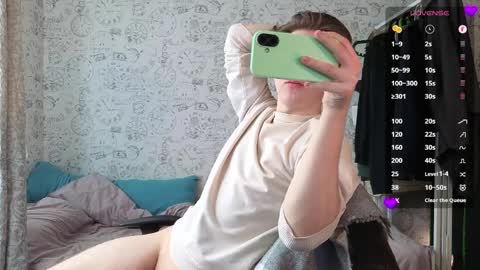 Snapshot of hot_boy_oscar chatting on 5, 4, 2026 Oscar online show from 5, 4, 2026