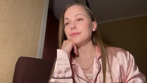 Snapshot of hot_chance_ chatting on 21, 4, 2026 hot_chance_ online show from 21, 4, 2026