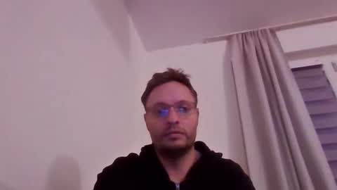 hot_chris1989 online show from 12, 2, 2026