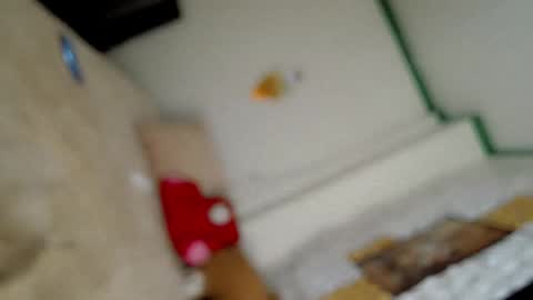 its me CLAUDIA online show from 4, 2, 2025