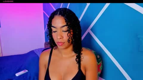 Hot Couple online show from 10, 9, 2025