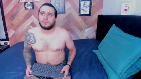 Snapshot of hot_couple_tattooo chatting on 28, 2, 2026 Emily Christian online show from 28, 2, 2026