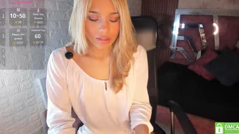 Snapshot of hot_cupid01 chatting on 18, 3, 2026 Valery online show from 18, 3, 2026