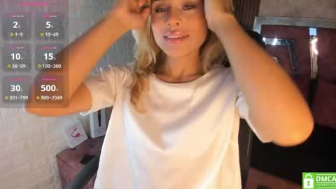 Snapshot of hot_cupid01 chatting on 8, 4, 2026 Valery online show from 8, 4, 2026