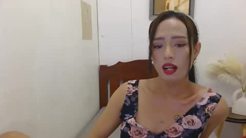 Snapshot of hot_daniela090393 chatting on 28, 10, 2025 DANIELA online show from 28, 10, 2025