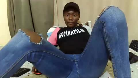 Snapshot of hot_darling95 chatting on 21, 2, 2025 Milly online show from 21, 2, 2025