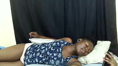 Milly online show from 4, 12, 2025