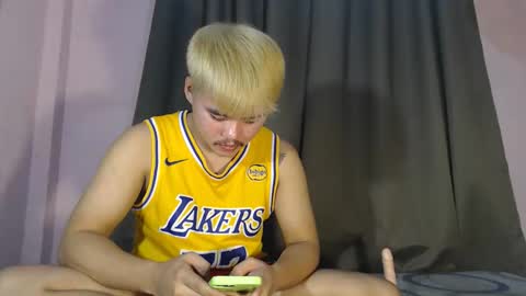 hot_emmanuel online show from 12, 4, 2026