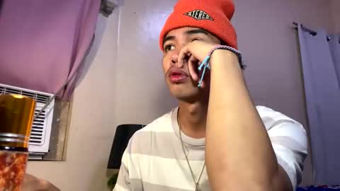 Snapshot of hot_kianxx chatting on 8, 5, 2026 hot_kianxx online show from 8, 5, 2026