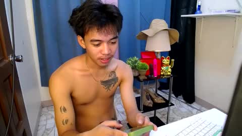 Snapshot of hot_kianxx chatting on 7, 6, 2026 hot_kianxx online show from 7, 6, 2026