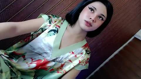 Snapshot of hot_laura69 chatting on 15, 6, 2026 just call me laura online show from 15, 6, 2026