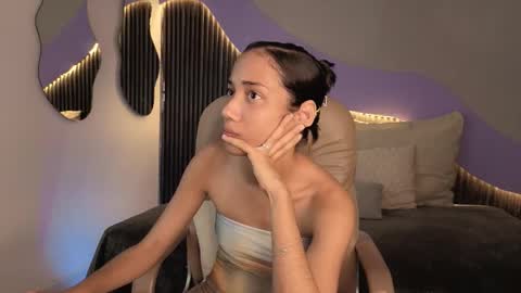 Snapshot of hot_little_bunny chatting on 19, 2, 2026 Alana online show from 19, 2, 2026