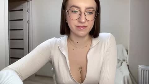 Lina online show from 17, 12, 2024