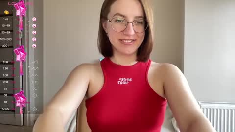 Lina online show from 10, 2, 2025