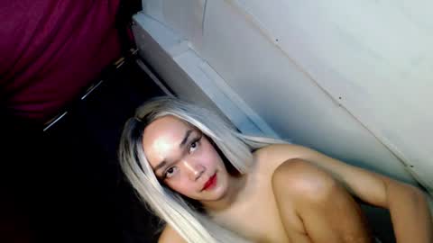 Snapshot of hot_moma69 chatting on 1, 4, 2026 hot_moma69 online show from 1, 4, 2026