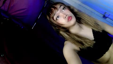 Snapshot of hot_moma69 chatting on 9, 4, 2026 hot_moma69 online show from 9, 4, 2026