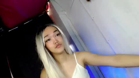 Snapshot of hot_moma69 chatting on 14, 4, 2026 hot_moma69 online show from 14, 4, 2026