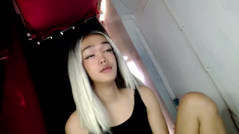 Snapshot of hot_moma69 chatting on 20, 4, 2026 hot_moma69 online show from 20, 4, 2026