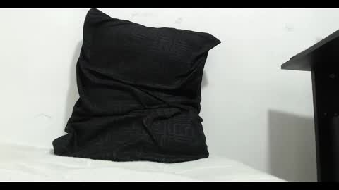 Mia online show from 10, 12, 2024