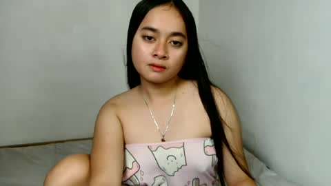 Snapshot of hot_nica19 chatting on 3, 7, 2026 call me nica online show from 3, 7, 2026