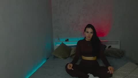 Snapshot of hot_oksi chatting on 7, 4, 2026 hot_oksi online show from 7, 4, 2026