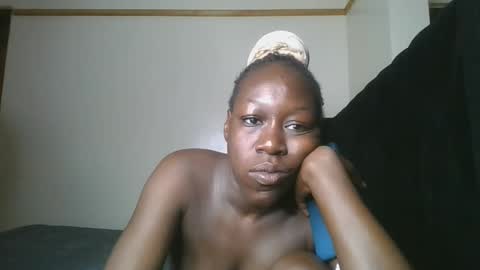Snapshot of hot_petite1 chatting on 2, 4, 2026 Hot petite online show from 2, 4, 2026