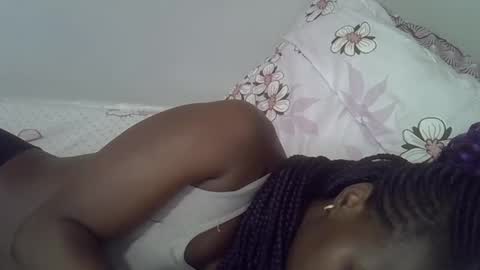 Daddys doll online show from 13, 5, 2026